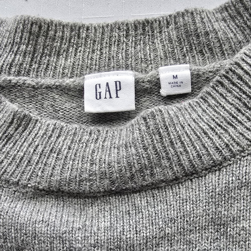 GAP Women's Gray Sweater with Multicolor Stripes Colorful Feastive - Picture 2 of 8
